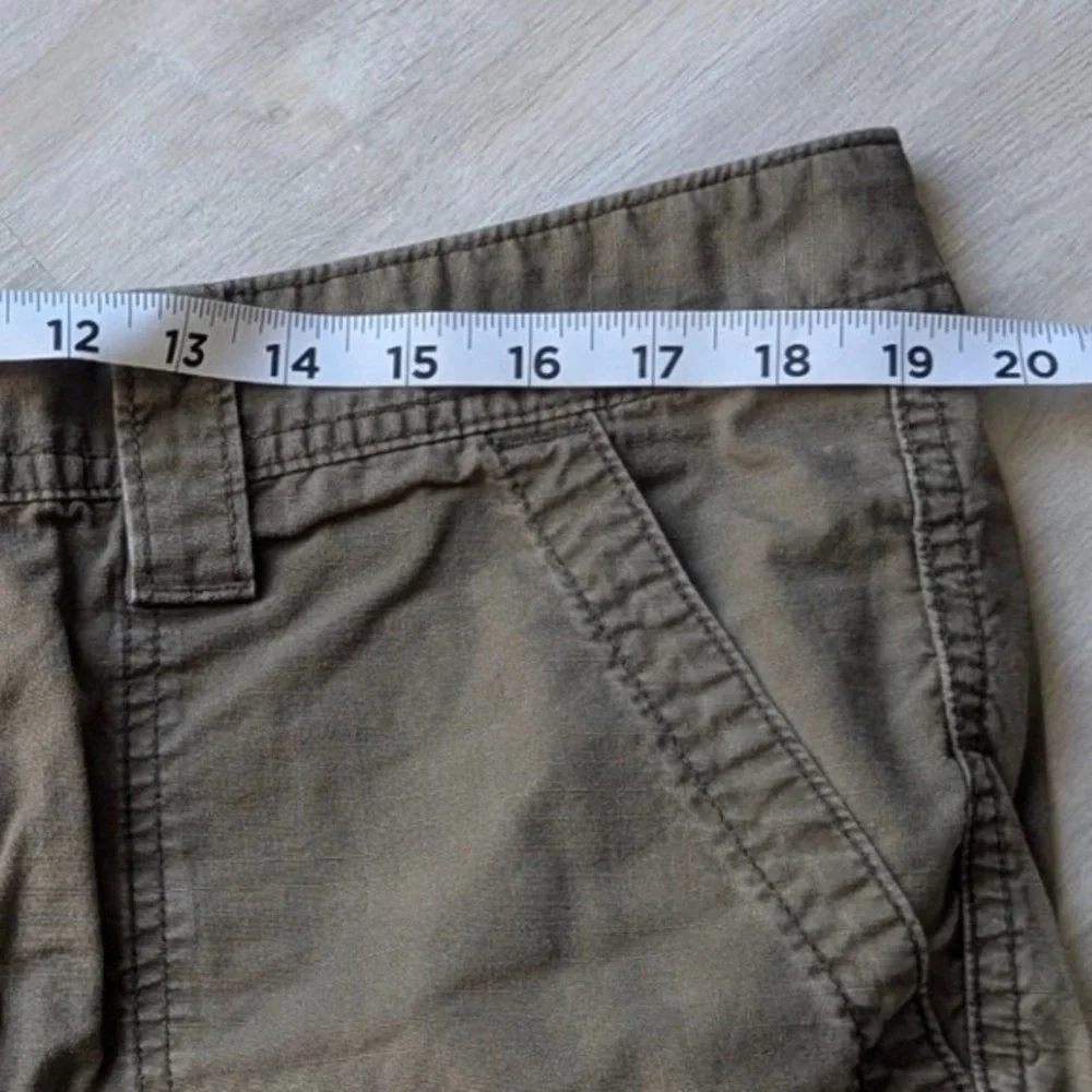 Eddie Bauer Ripstop Cargo‎ Shorts Womens 14 Olive Green Utility Hiking 46-1-18C